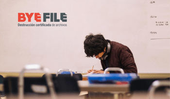 Protección de datos en centros educativos, ByeFile